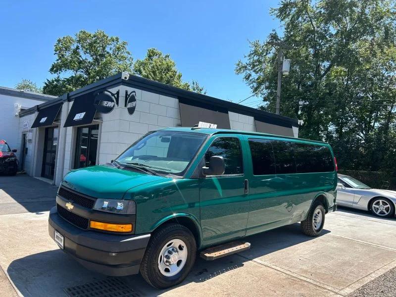 chevrolet express passenger 2019 1GAZGNFG9K1267163 image chevrolet express passenger 2019 1GAZGNFG9K1267163 image